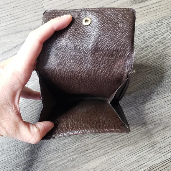 LOUIS VUITTON - wallet - Picture 11 of 16